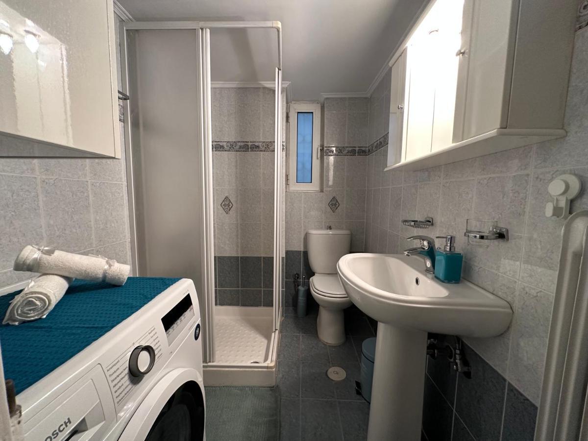 Cozy Apartment Near The City Center And Beaches Aten Exteriör bild